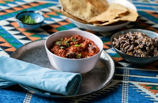 Zöldséges muhammara papadammal