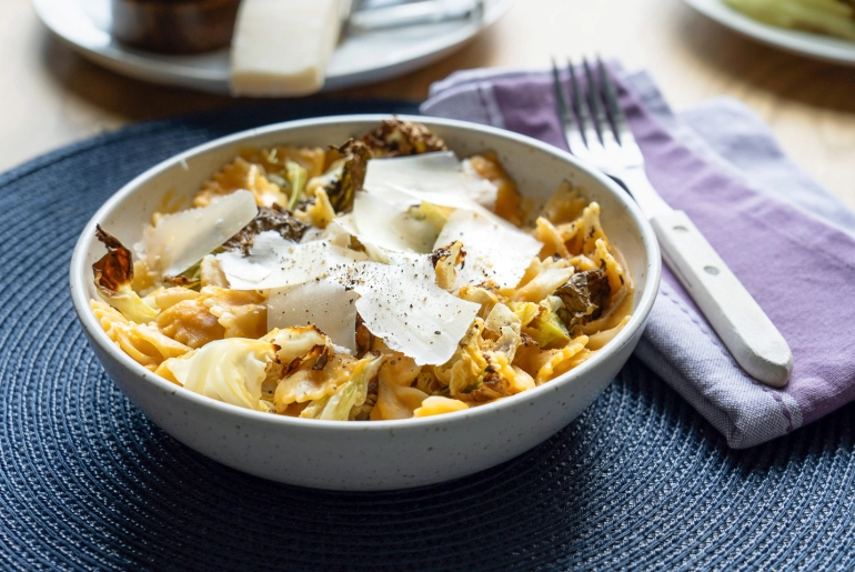 Sütőtökös-kelkáposztás farfalle