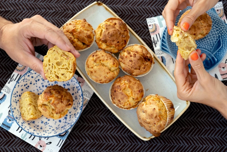 Sonkás-sajtos muffin