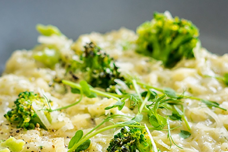 Brokkoli rizottó