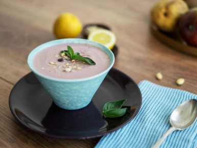 Meggyes-mandulás krémleves