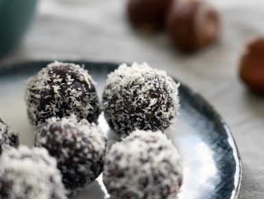 Fügés-csokis energiagolyó