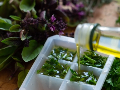 Olajban fagyasztott fűszerek